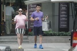 大肚和老公照,甜蜜合影背后的温馨故事