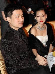 小s老公流连香艳会所,揭秘娱乐圈背后的隐秘生活