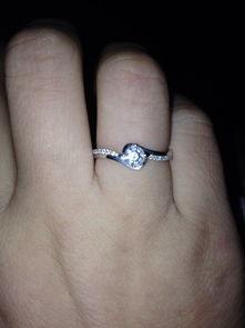 公司破产拿老公的戒指,老公戒指背后的故事